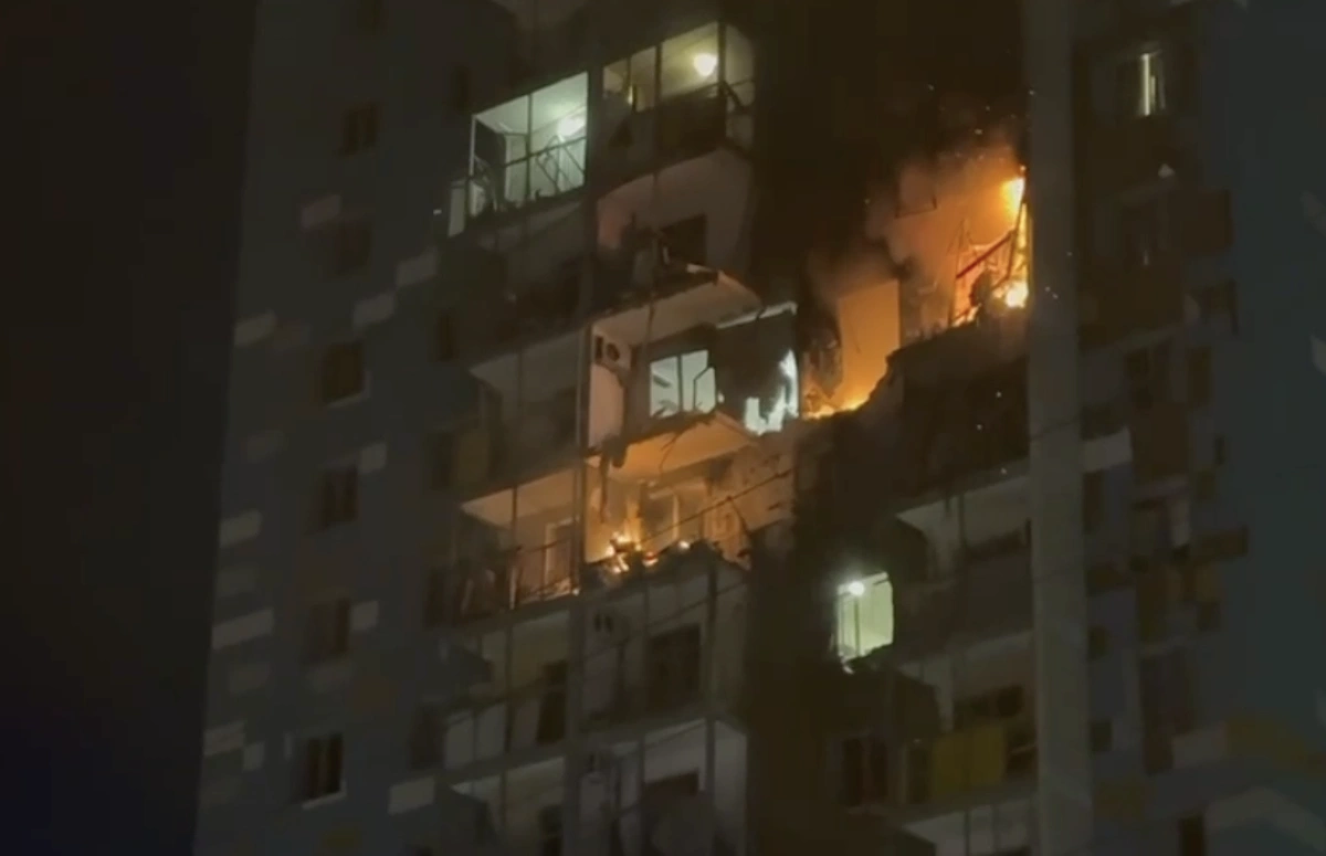 Пожар в жилом доме в Подмосковье в результате попадания БПЛА