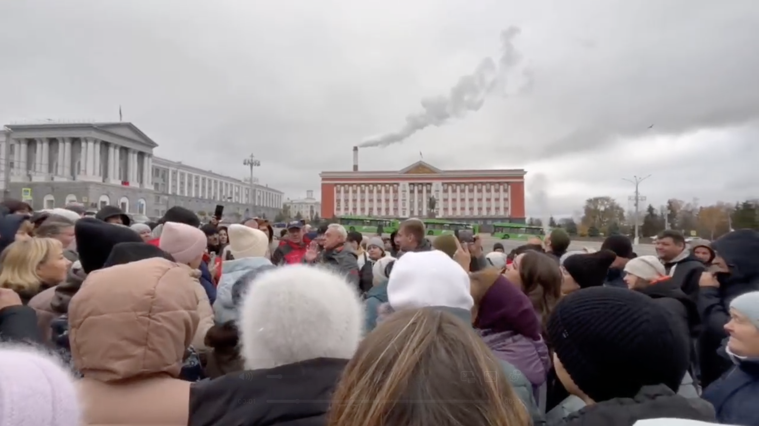 Жители Суджи устроили митинг