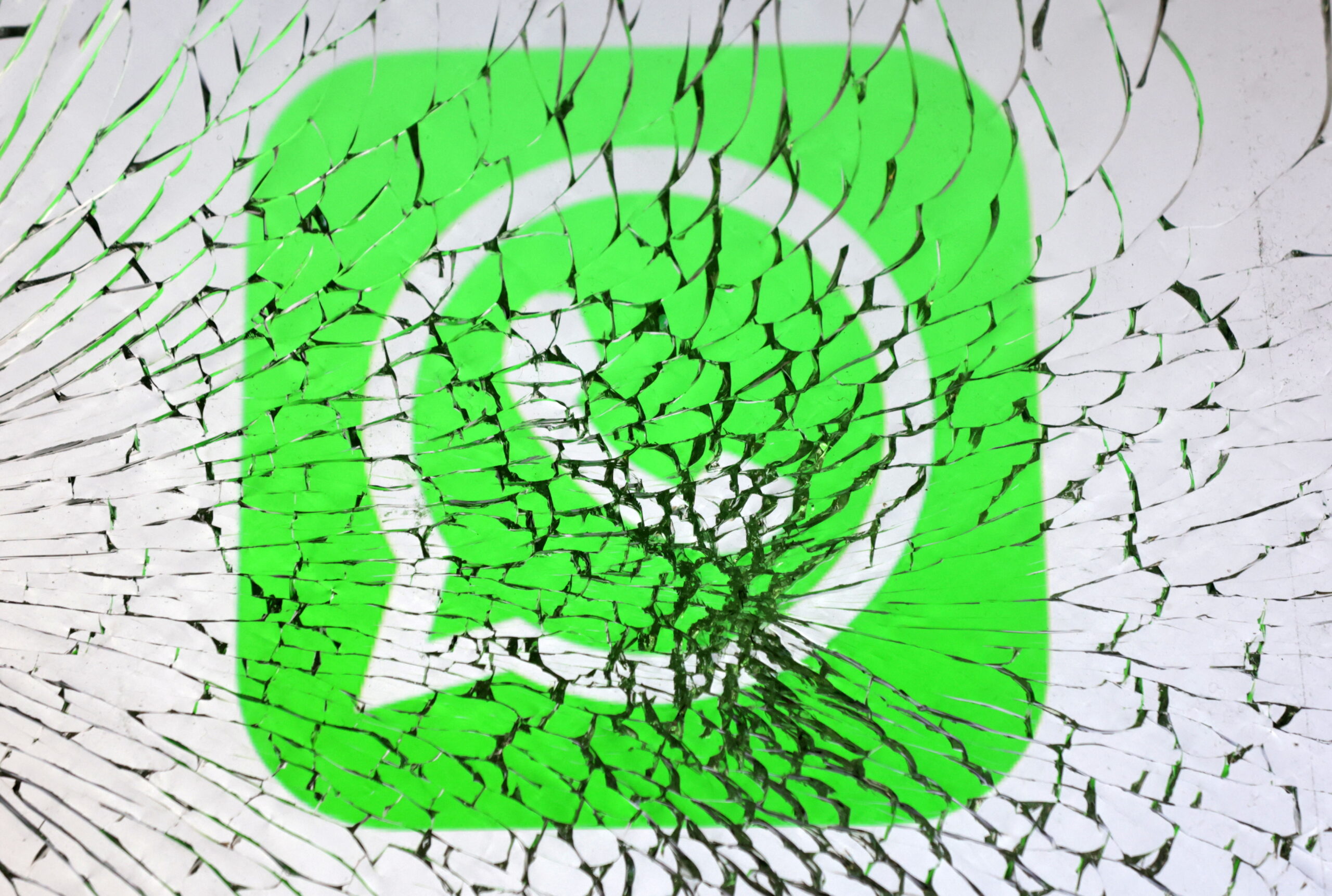 ремлеботы начали убеждать россиян в&nbsp;необходимости блокировки WhatsApp из-за «пропаганды» и&nbsp;«обманов в&nbsp;соцсетях»