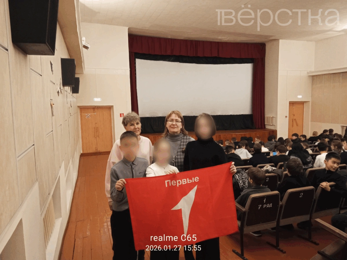 Школьников массово отправили в&nbsp;кинотеатры на&nbsp;просмотр ремейка мультфильма «Простоквашино»