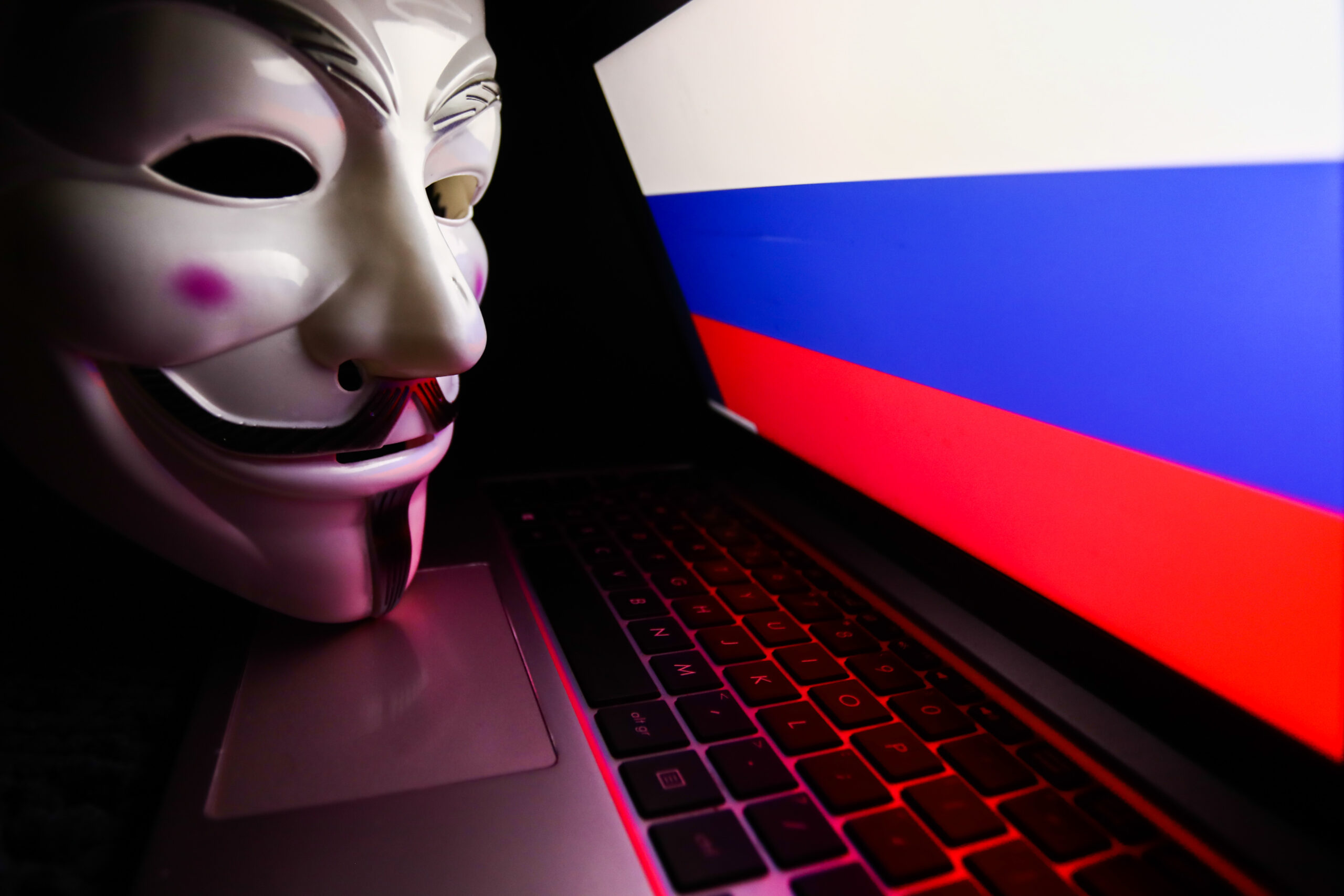 Кремлеботы убеждают в необходимости отключений интернета в Москве ради безопасности