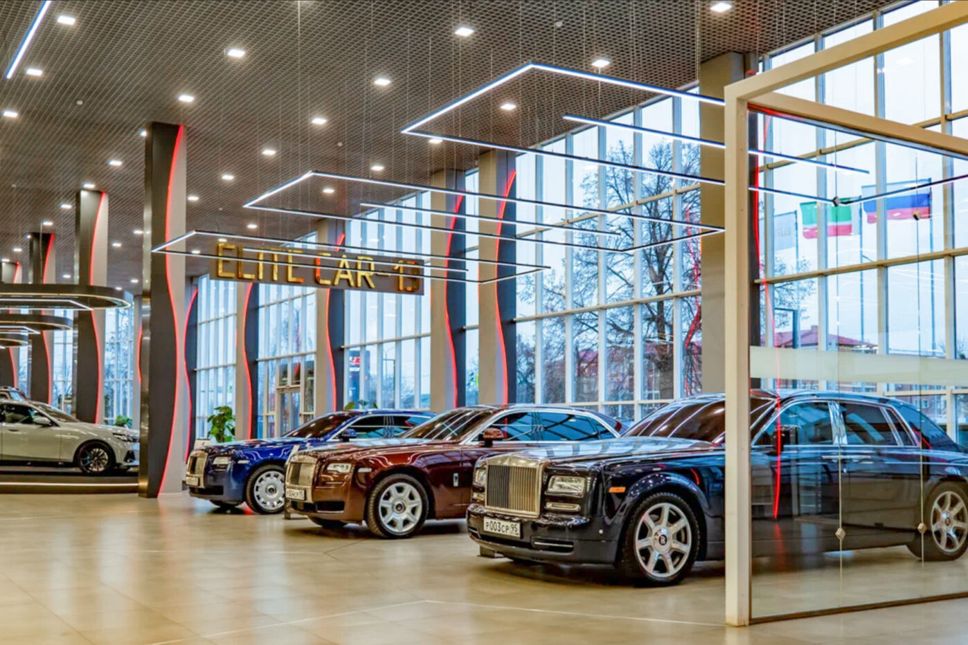 В&nbsp;автопарке сервиса проката автомобилей Elite Car&nbsp;13 Адама Кадырова модели от&nbsp;G63 Brabus и&nbsp;Rolls-Royce до&nbsp;Camry и&nbsp;Tank